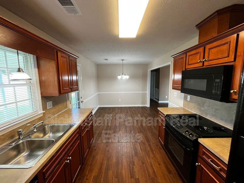 822 Lee Road 219 - Photo 4 of 21