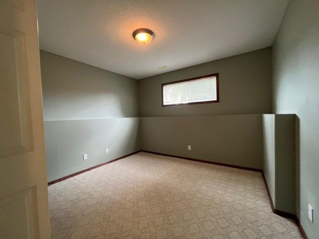 2 Bedroom Basement Suite in Rosedale! - Photo 3 of 7