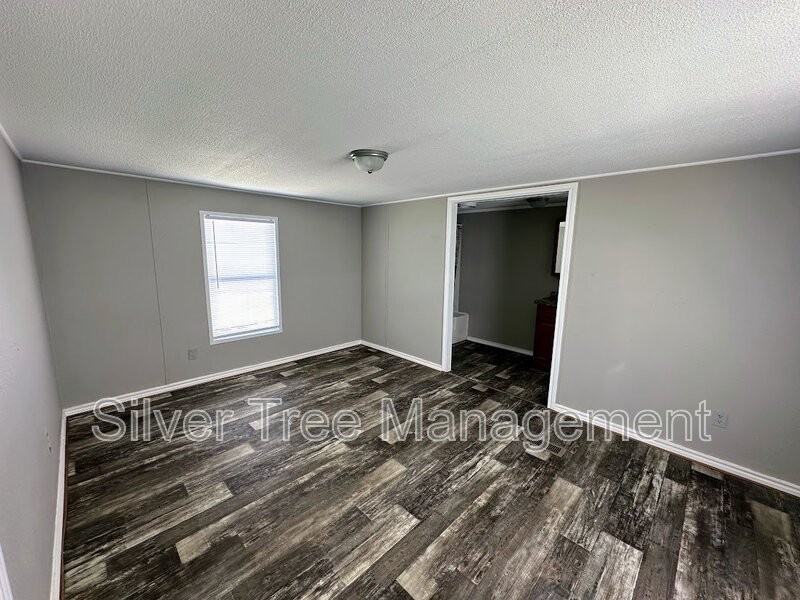 266 Lark Meadow Dr #B - Photo 2 of 17