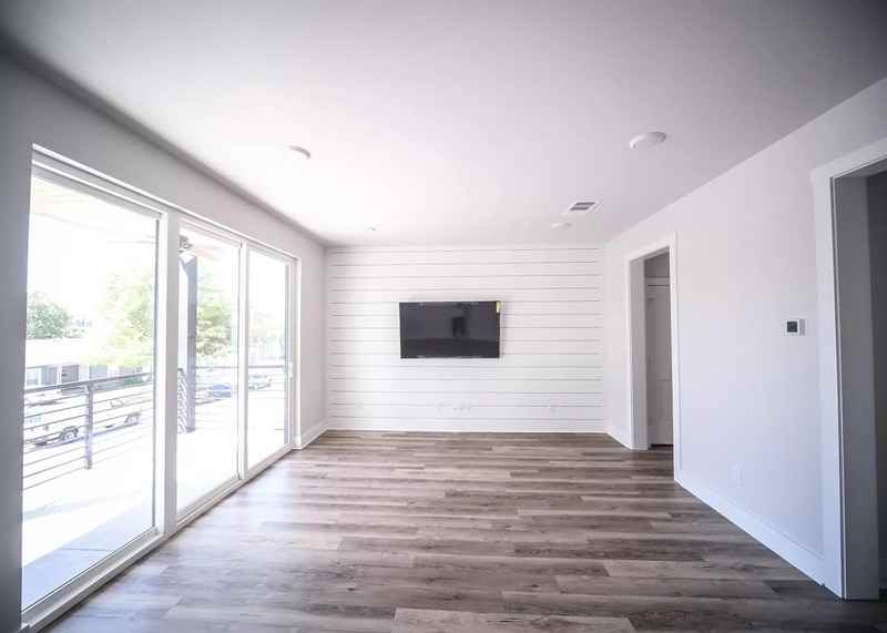 2340 Benbrook Blvd - Photo 3 of 13