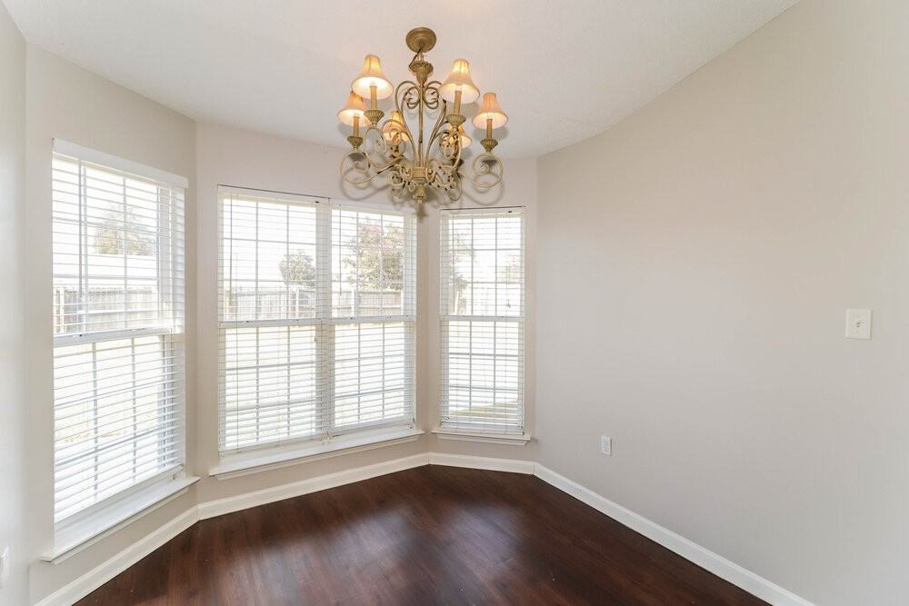 1708 Cherry Creek Dr - Photo 6 of 16