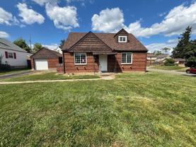 165 Basswood Ave - Photo 1 of 1
