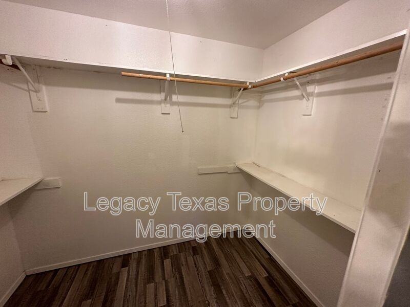 7185 Retta Mansfield Rd - Photo 6 of 16