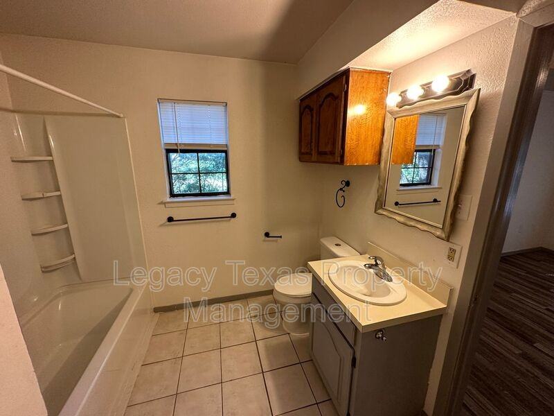7185 Retta Mansfield Rd - Photo 7 of 16