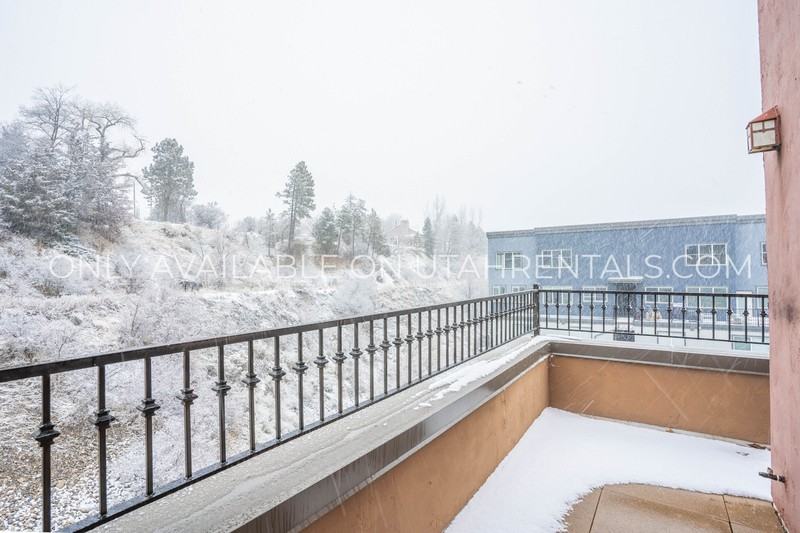 5176 N University Ave #418 - Photo 7 of 25