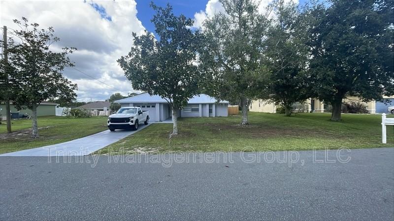 3041 Hoban Ave - Photo 2 of 10