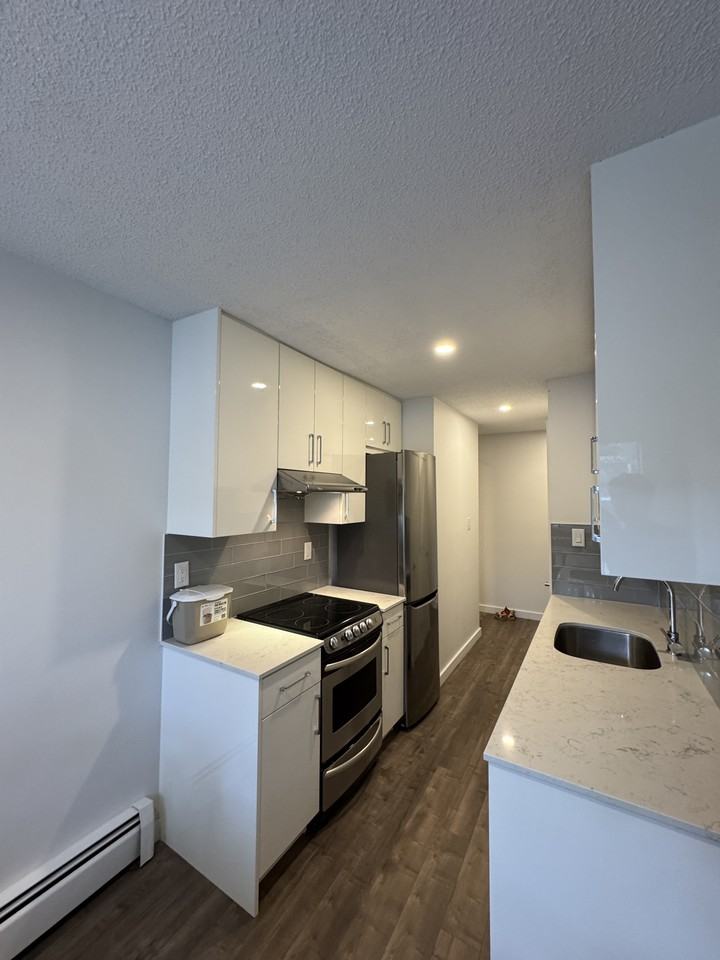 530 Ninth Street #30* - Photo 3 of 26