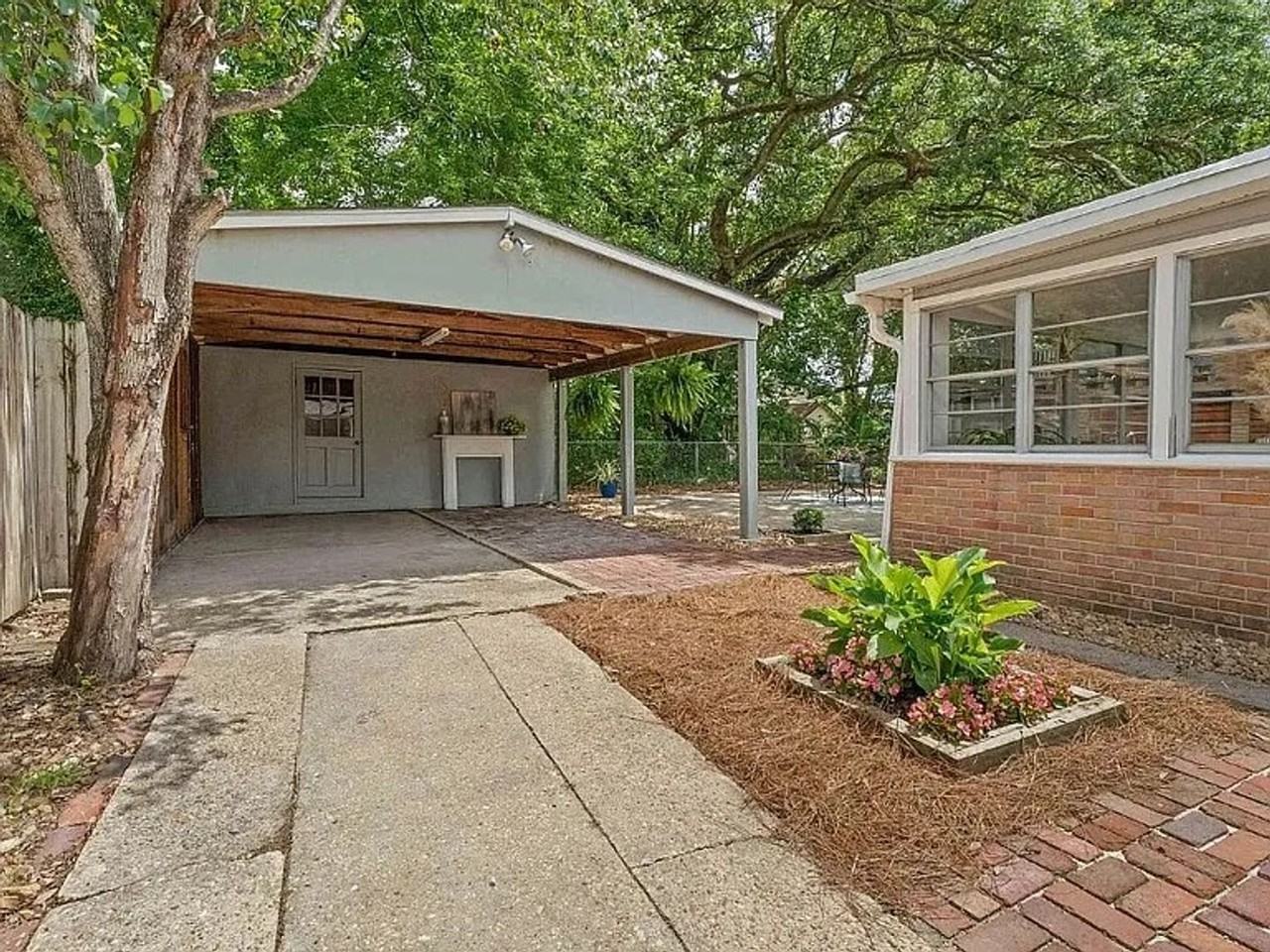 1958 Christian St - Photo 2 of 13