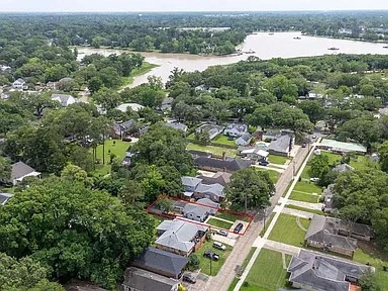 1958 Christian St - Photo 3 of 13