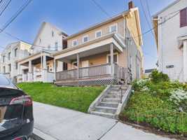 featured image of 26 S Pine St