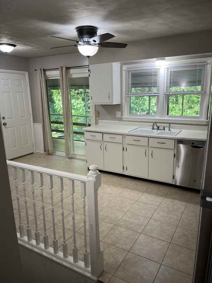 2516 Brookside - Photo 2 of 19