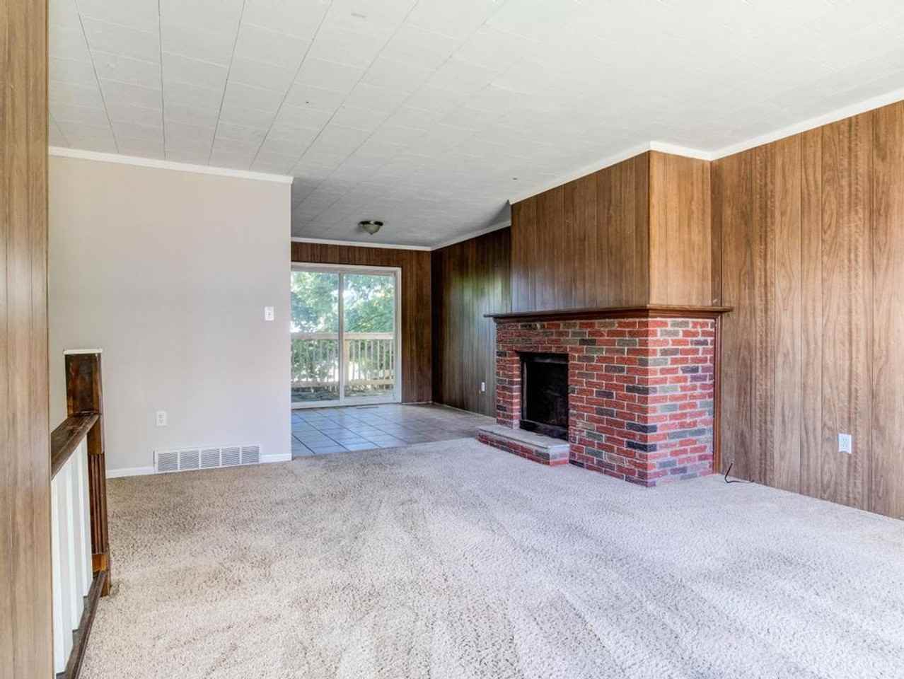 474 Oregon Ave - Photo 3 of 12