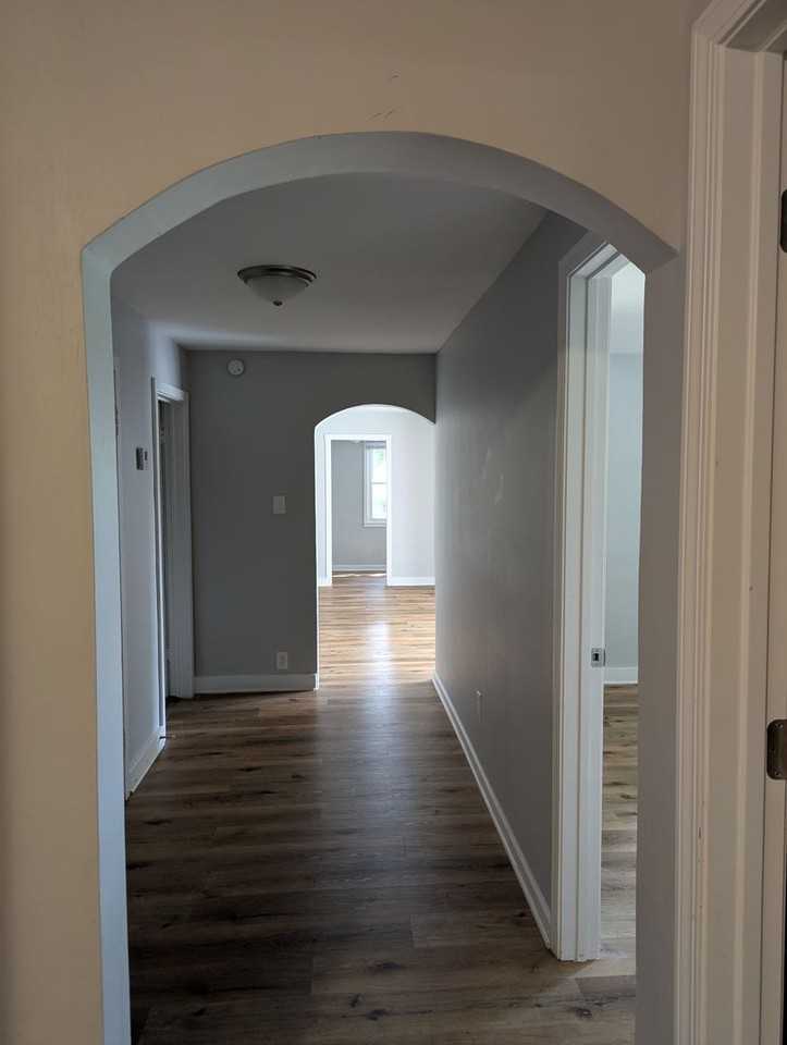 253 S State St - Photo 3 of 13