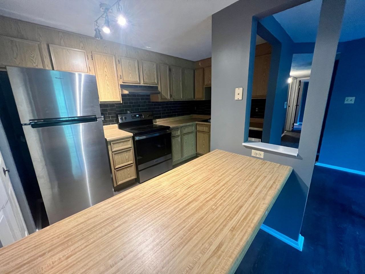 6322 Patrick Henry Dr - Photo 5 of 23