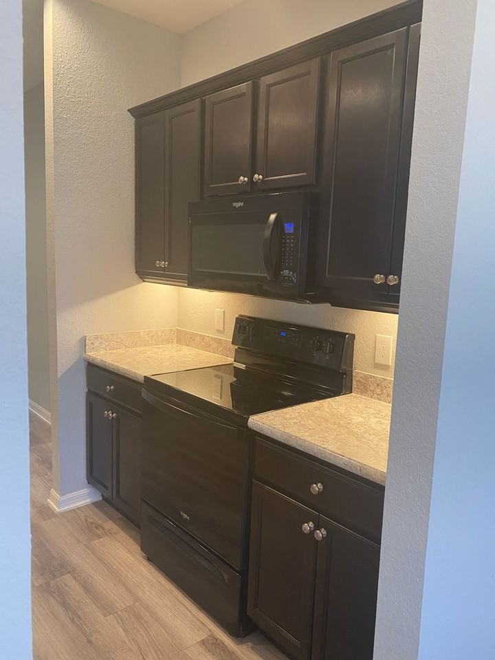 2895 Harlow Avenue - Photo 5 of 26