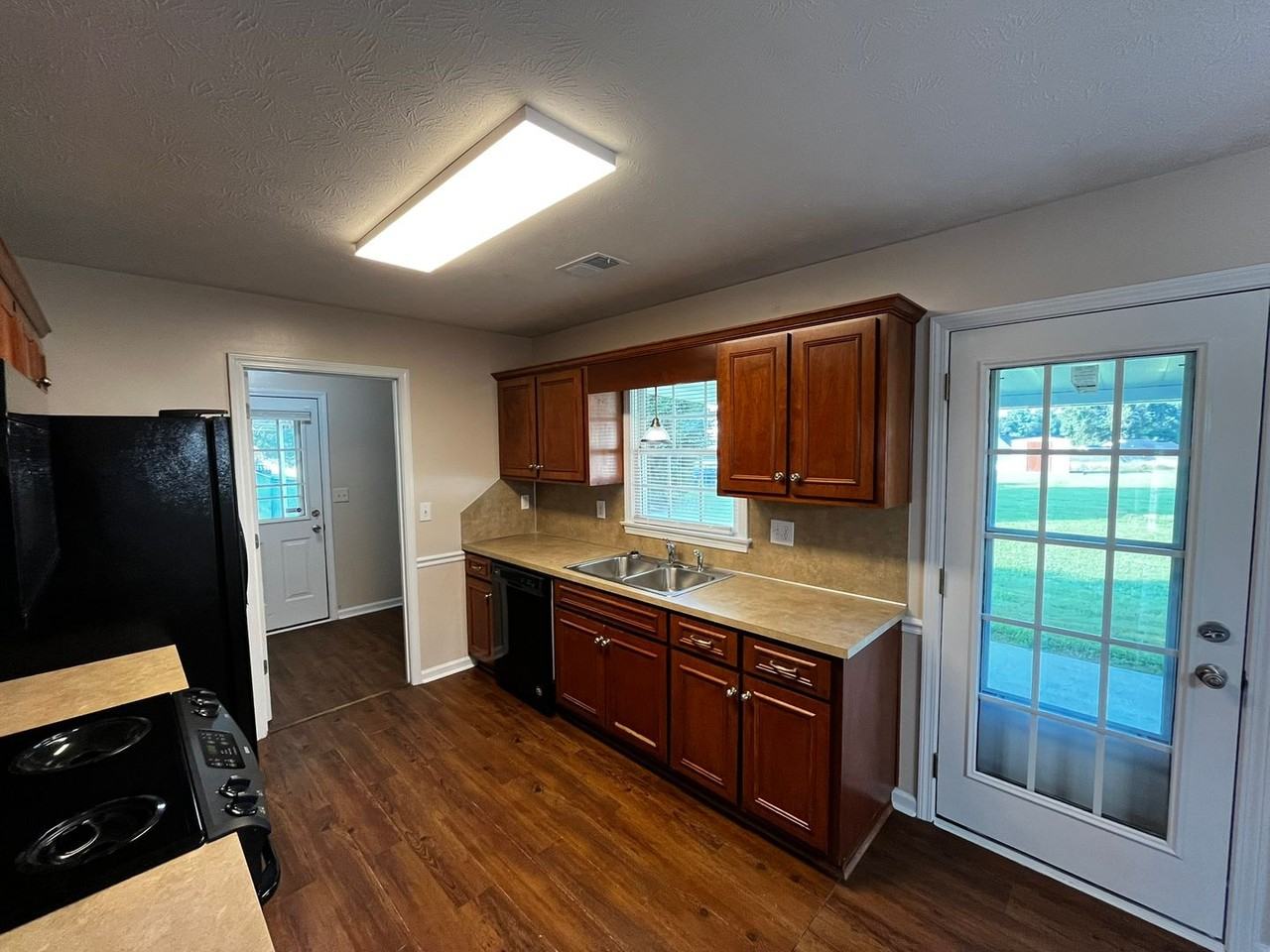 822 Lee Road 213 - Photo 6 of 21
