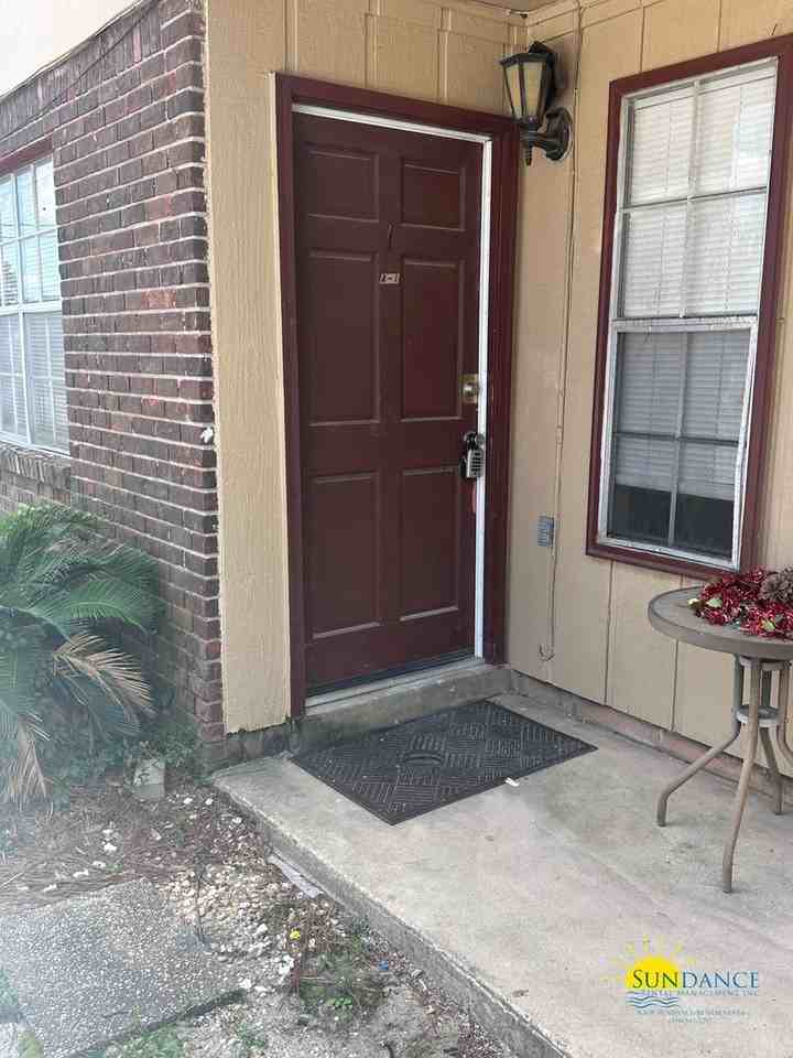 44 Wright Pkwy Nw #1 - Photo 2 of 12