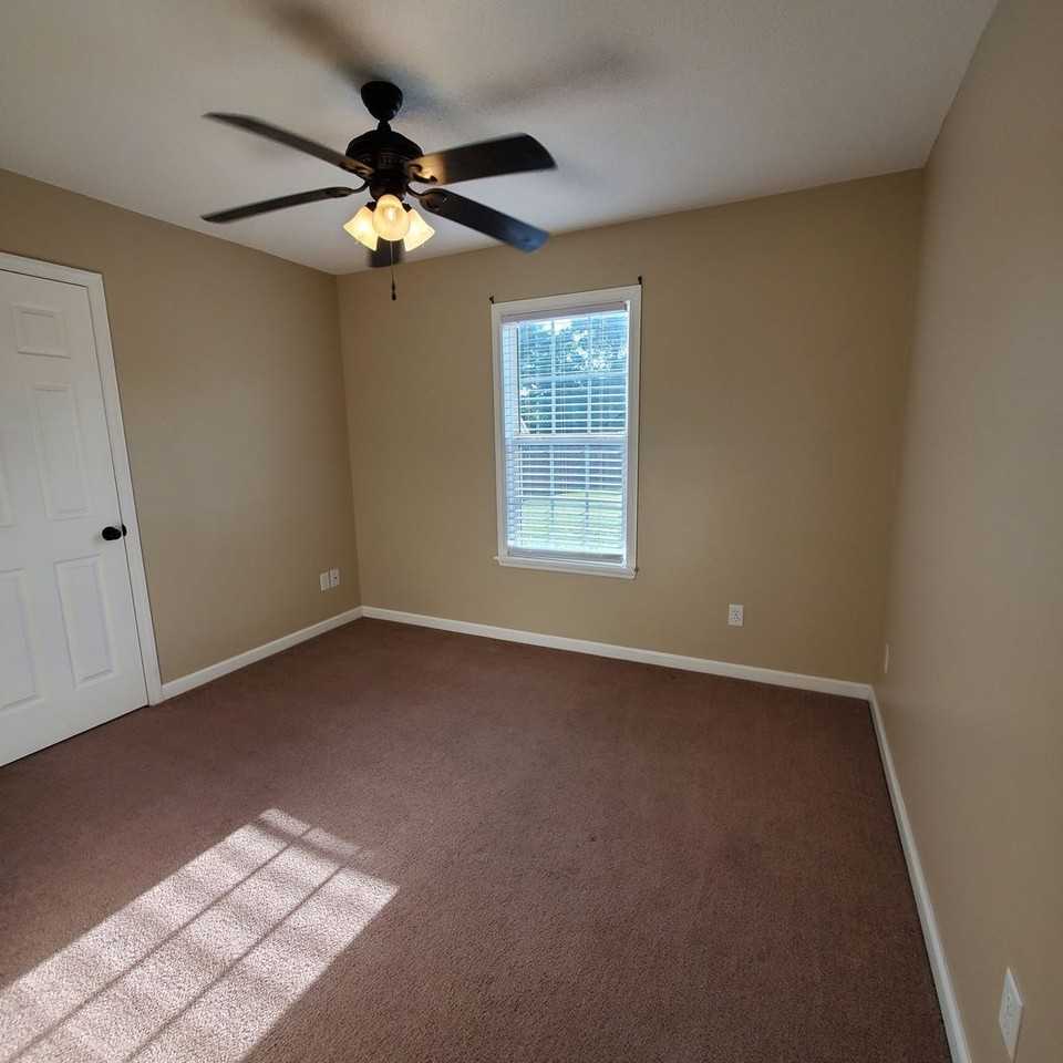 48 N Moody Dr - Photo 4 of 12