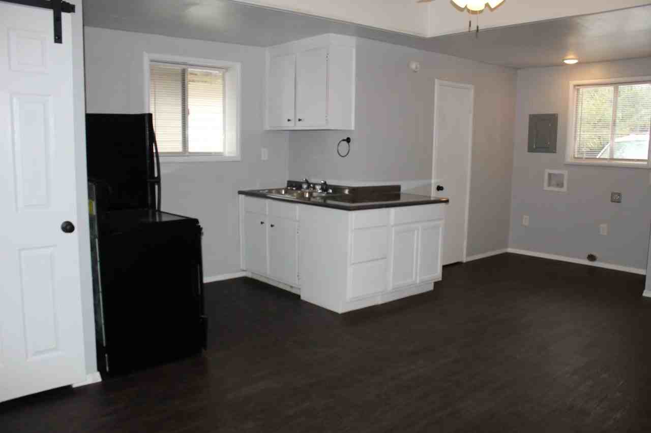 803 N East Ave - Photo 6 of 6