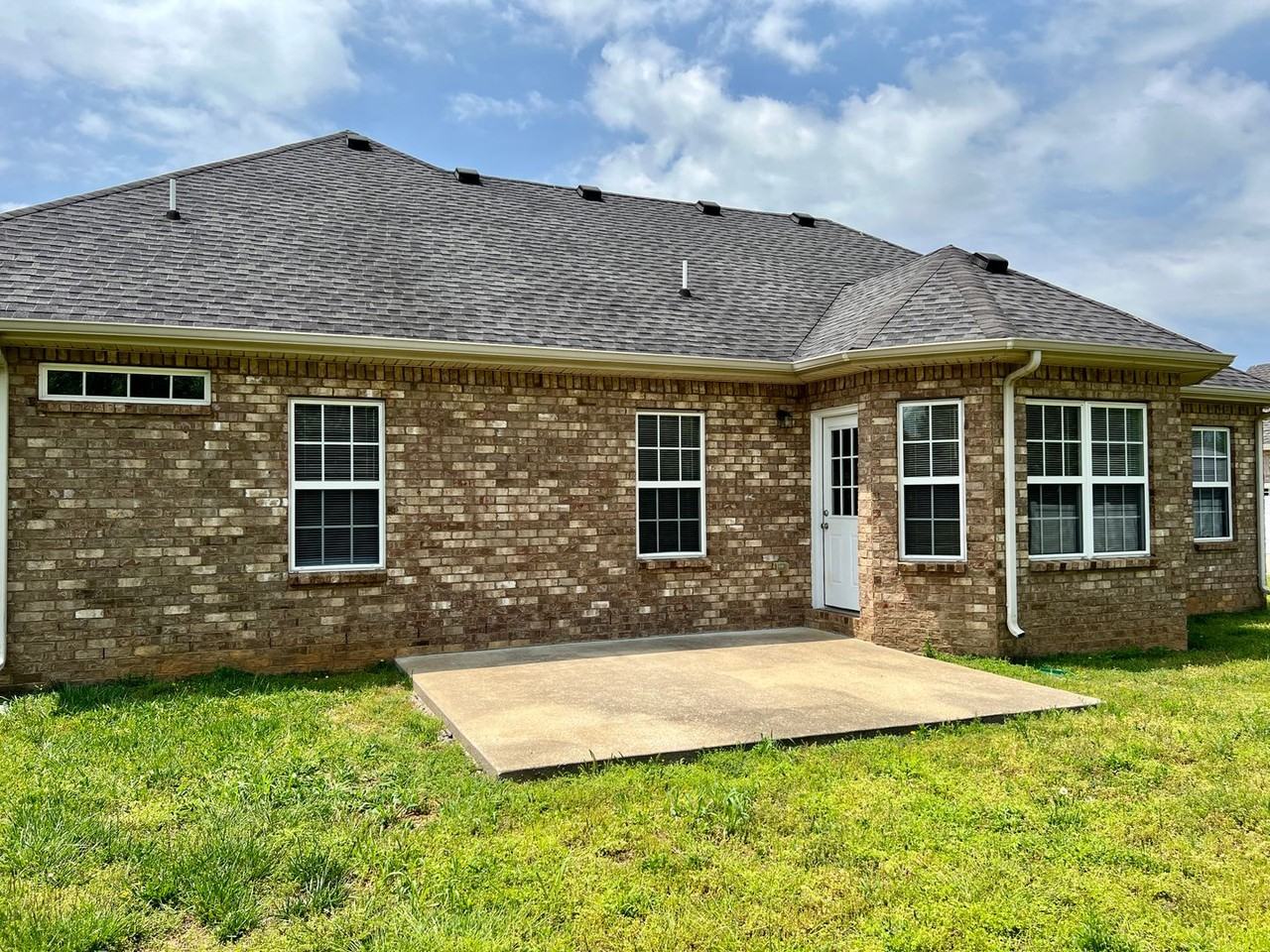 1030 Coral Dr - Photo 5 of 21
