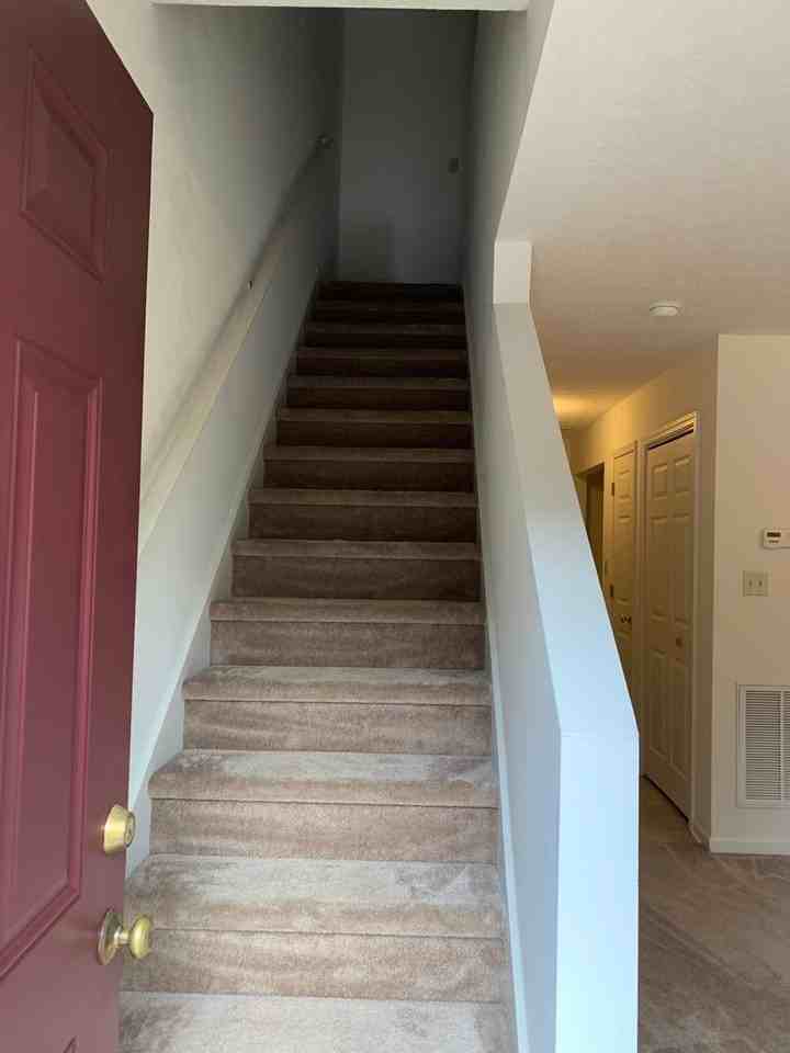 1115 College St - Photo 5 of 21