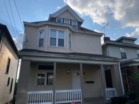 Methyl Duplex - Photo 1 of 1