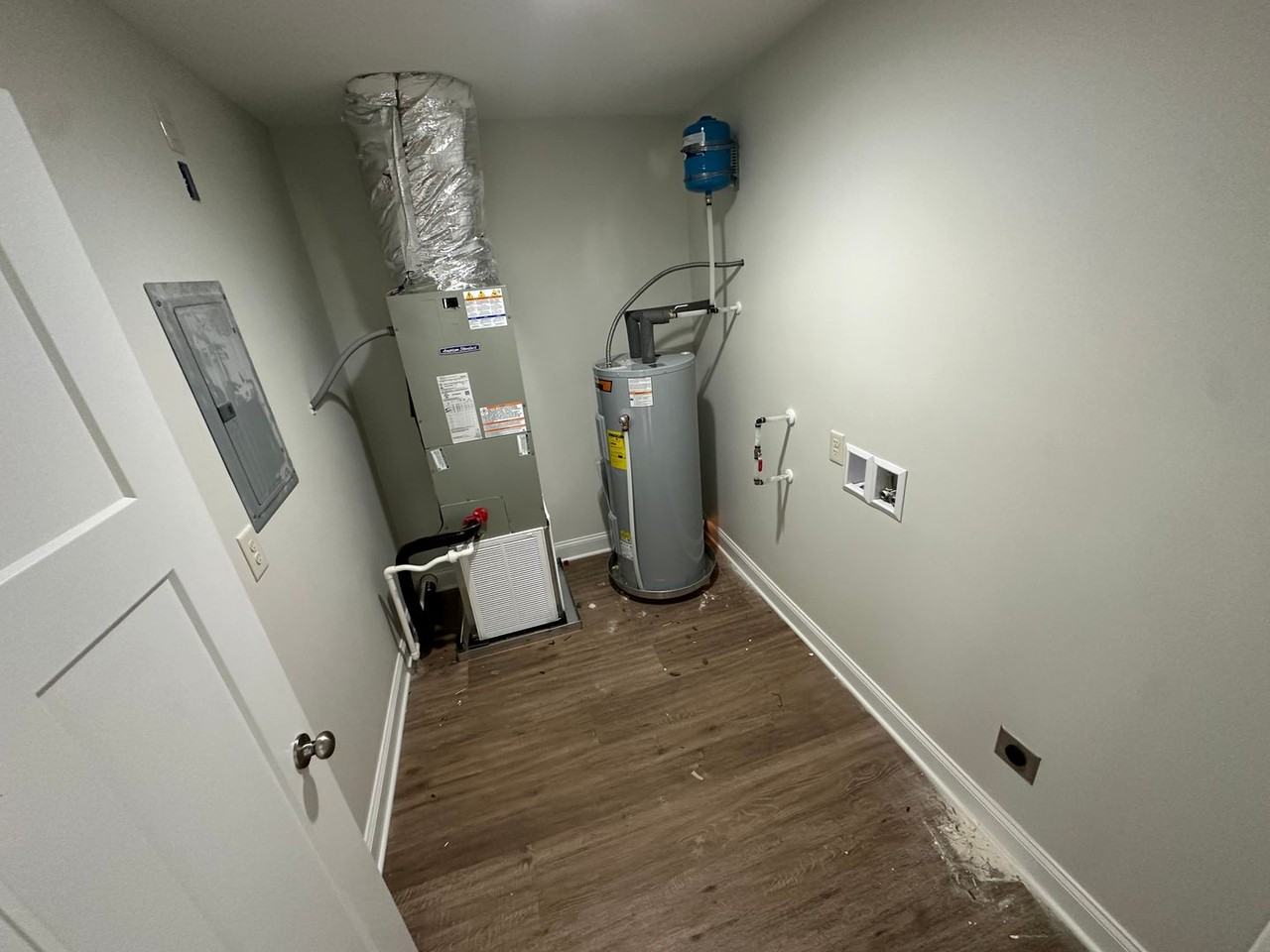 25 Wyatt Ln - Photo 5 of 9