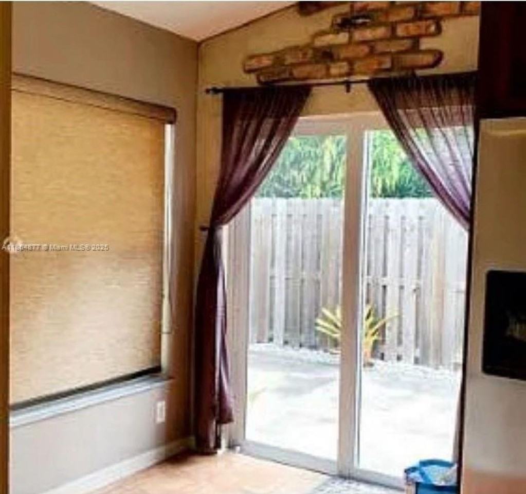 13548 Sw 64th Ter - Photo 3 of 12