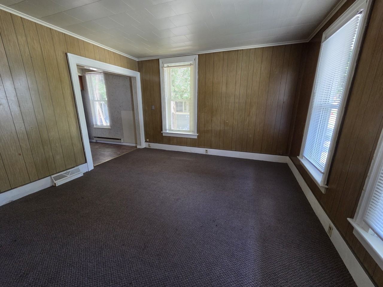 723 Wright St. (Oshkosh) - Photo 3 of 16