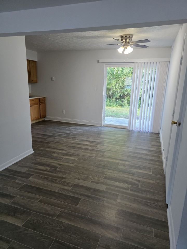 OH_MM_Amelia Terrace - Photo 2 of 5