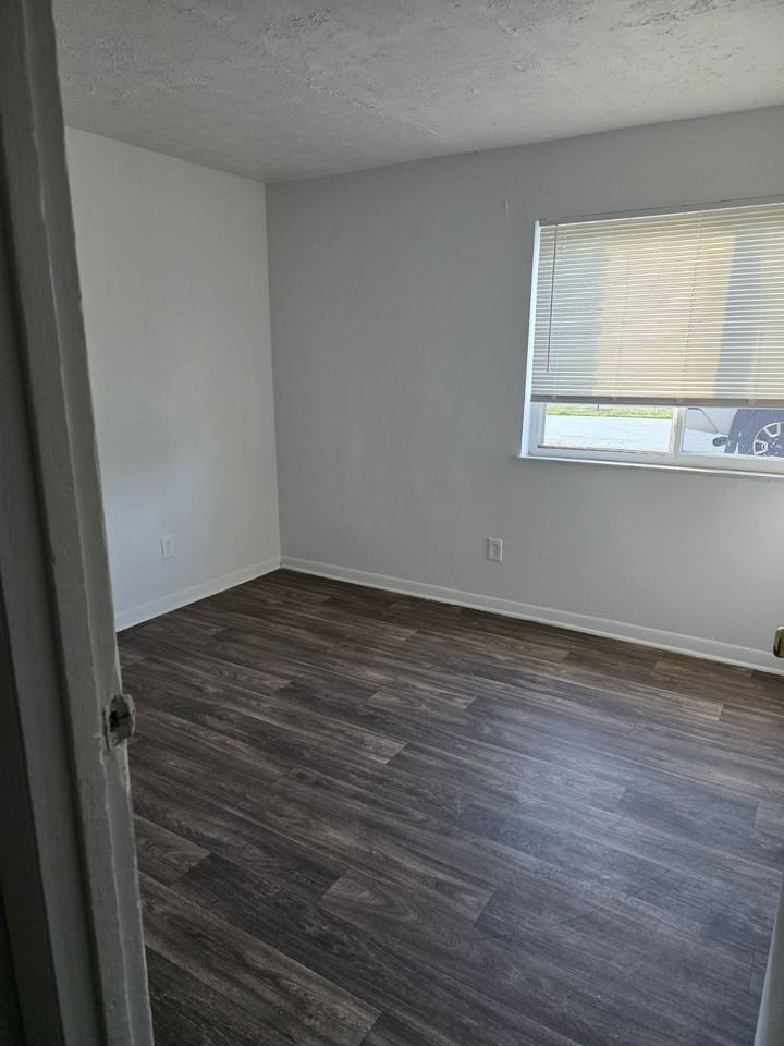 OH_MM_Amelia Terrace - Photo 3 of 5