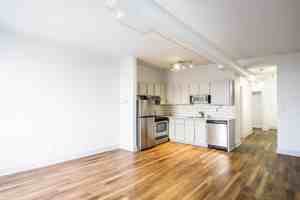 featured image of 310 Delaware St