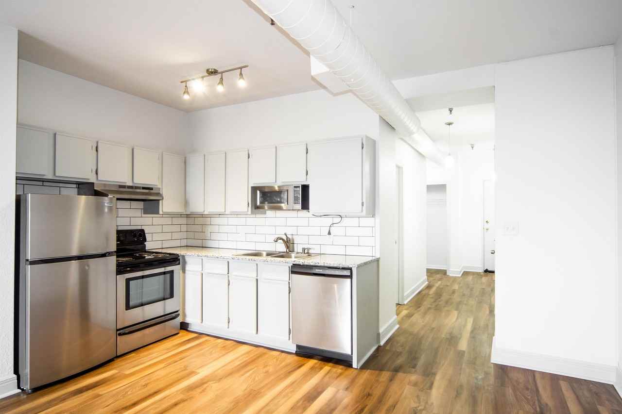 Delaware Landing - Photo 4 of 50