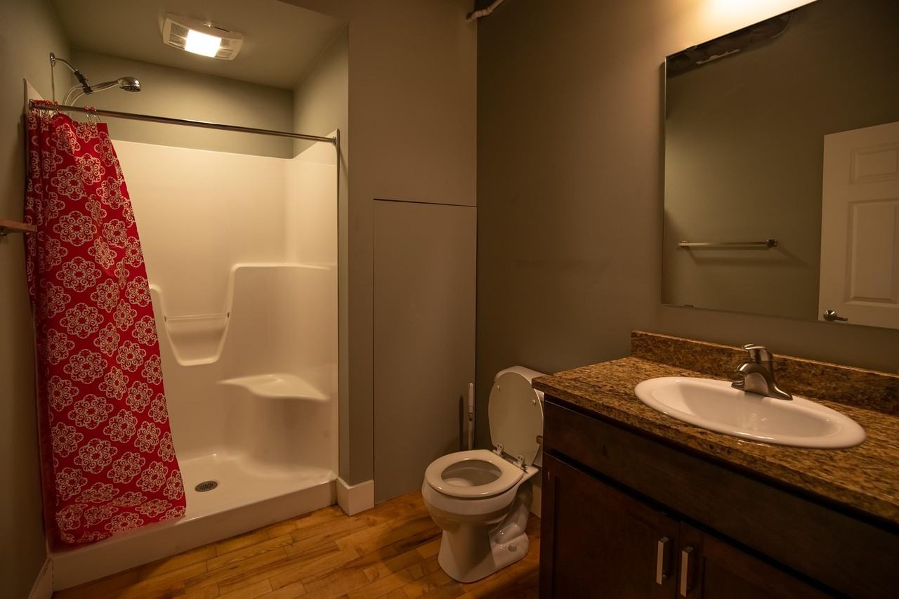 139 Pearl St NW - Photo 4 of 39