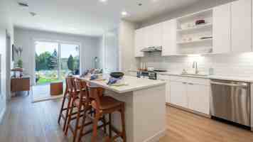 featured image of 200 Quannapowitt Pkwy