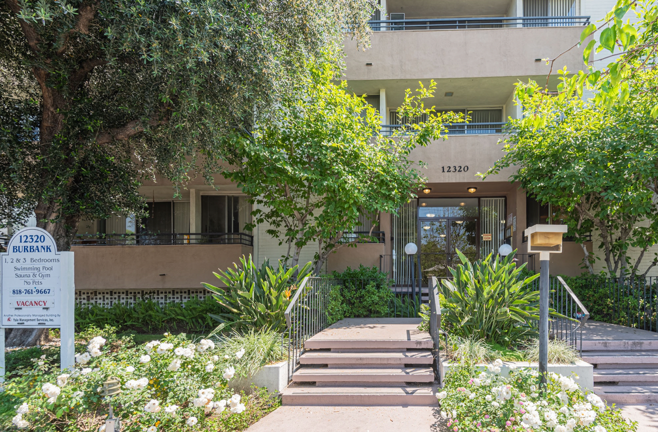 Burbank 12320, LP - Photo 7 of 29