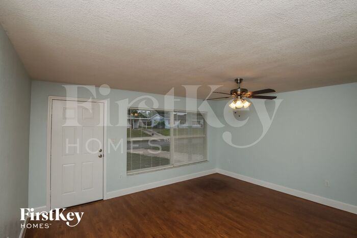 2188 Leewood Blvd - Photo 3 of 15