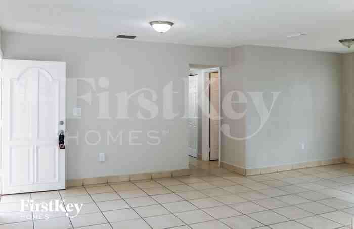 1031 Nw 178th Ter - Photo 3 of 15