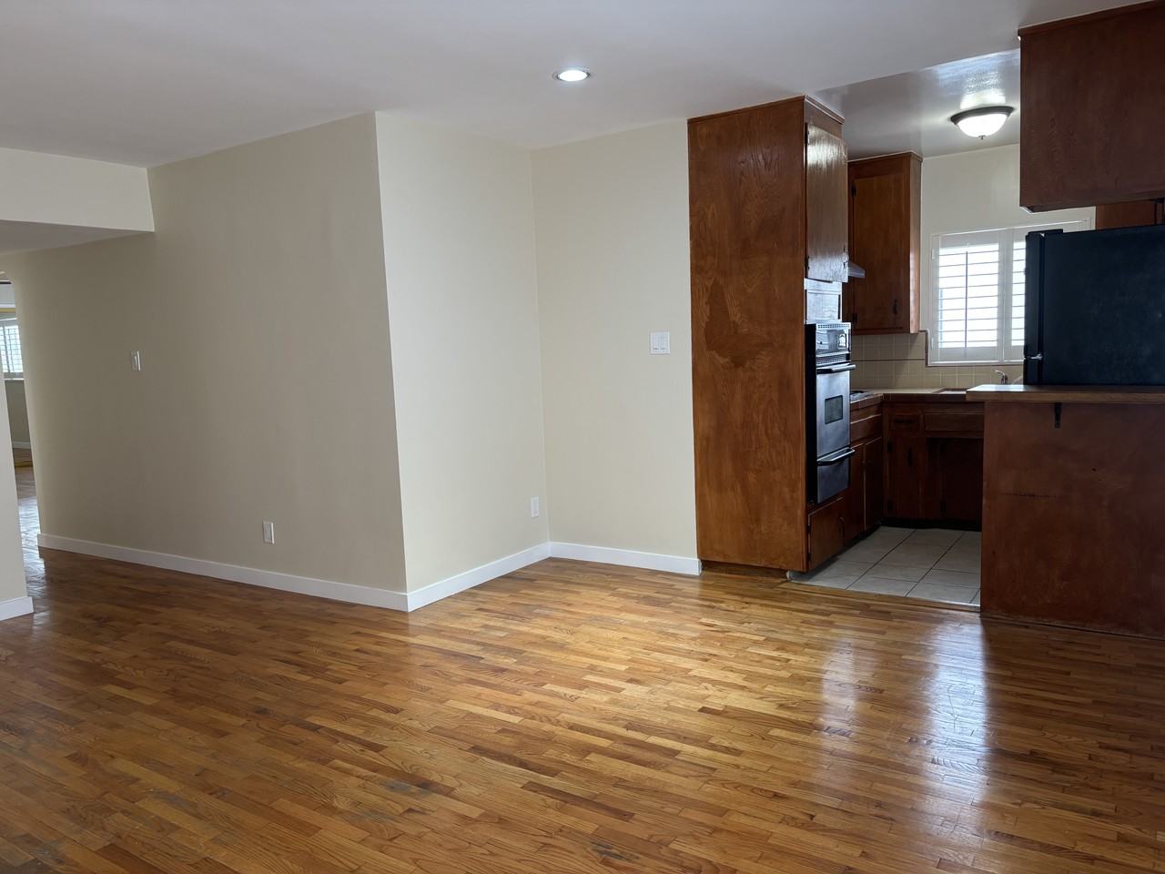 1556 Orange Grove Avenue #7 - Photo 2 of 9