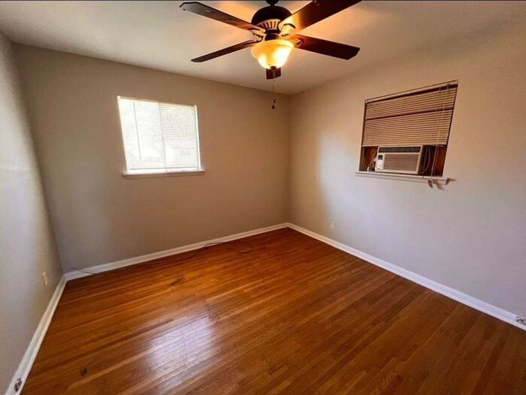 712 Graham Ave #NA - Photo 5 of 13