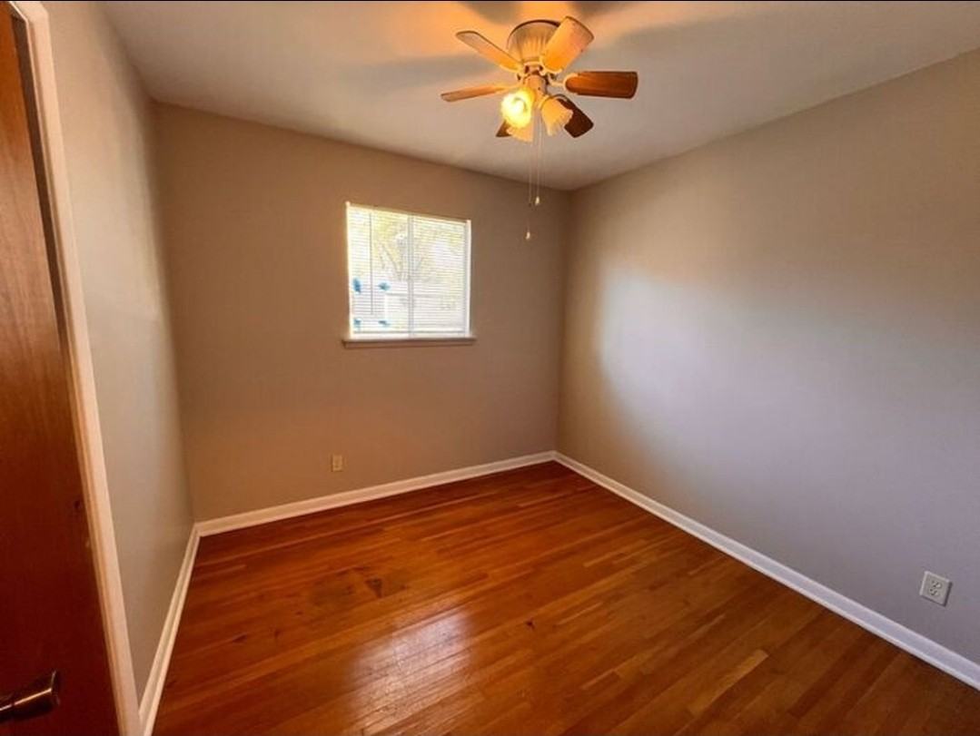 712 Graham Ave #NA - Photo 6 of 13