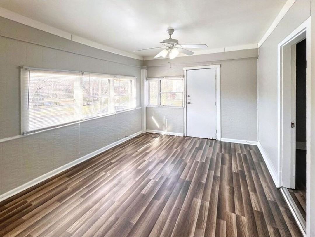 3015 W 15th St #NA - Photo 4 of 12