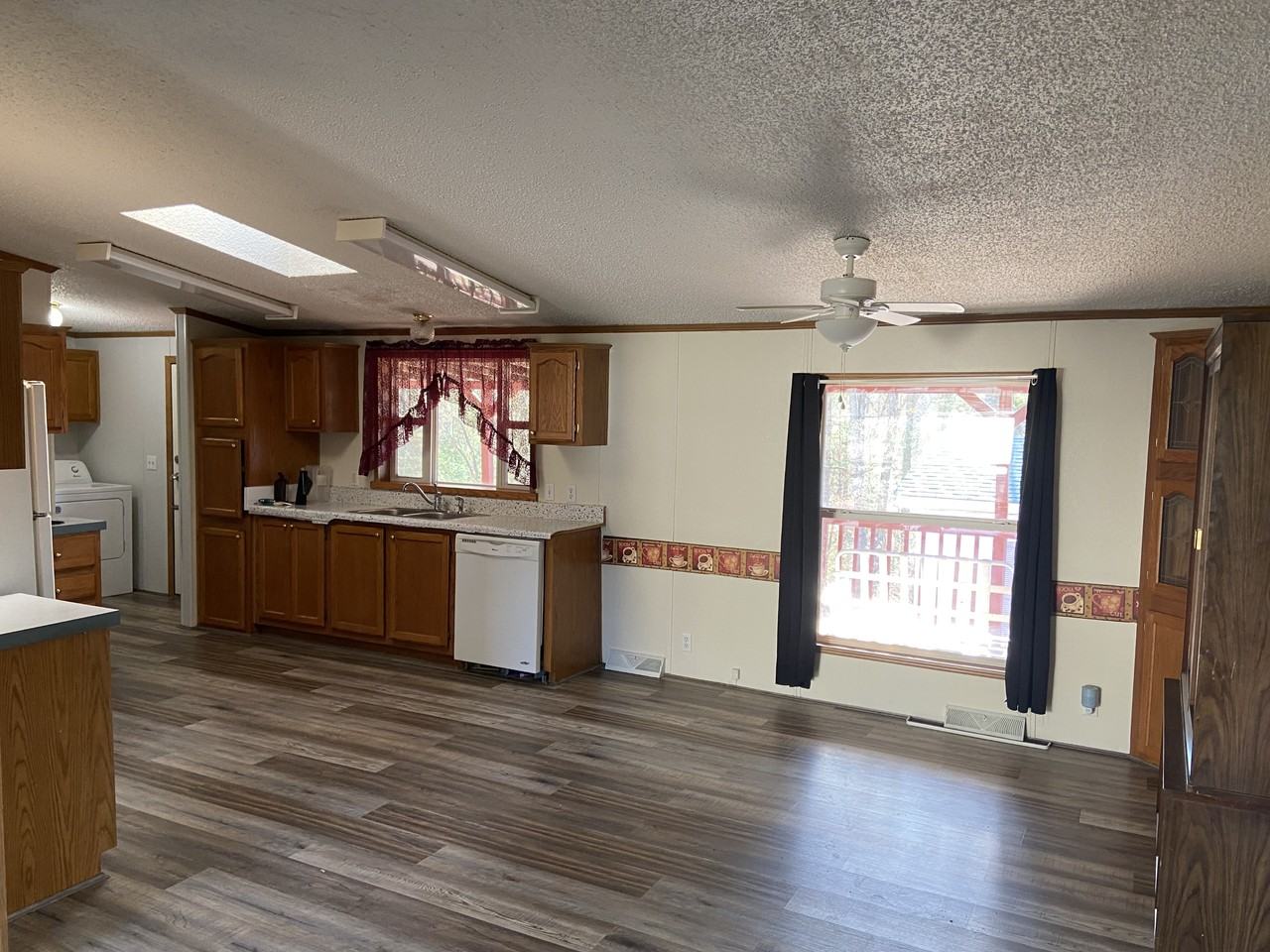 212 Silver Fir Ct #NA - Photo 4 of 11