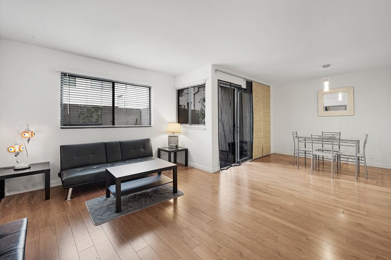 435 S Virgil Ave #102 - Photo 3 of 18