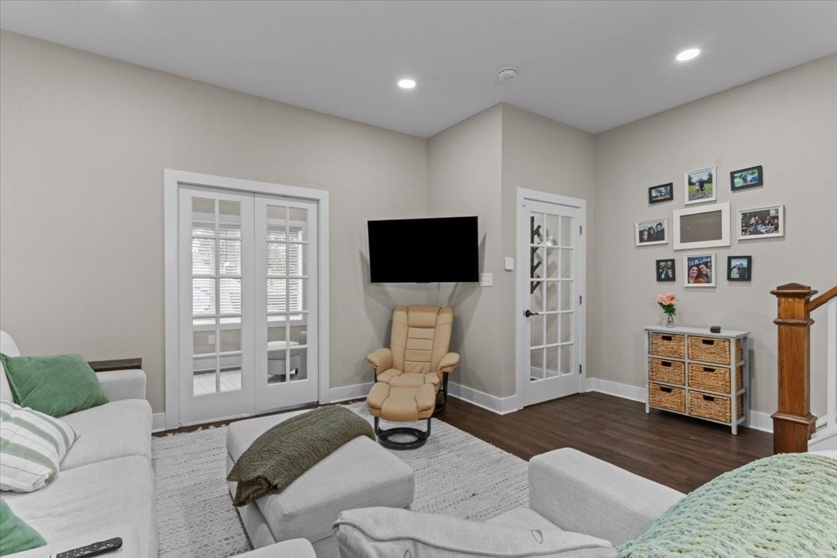 273 S Washington St #NA - Photo 3 of 20