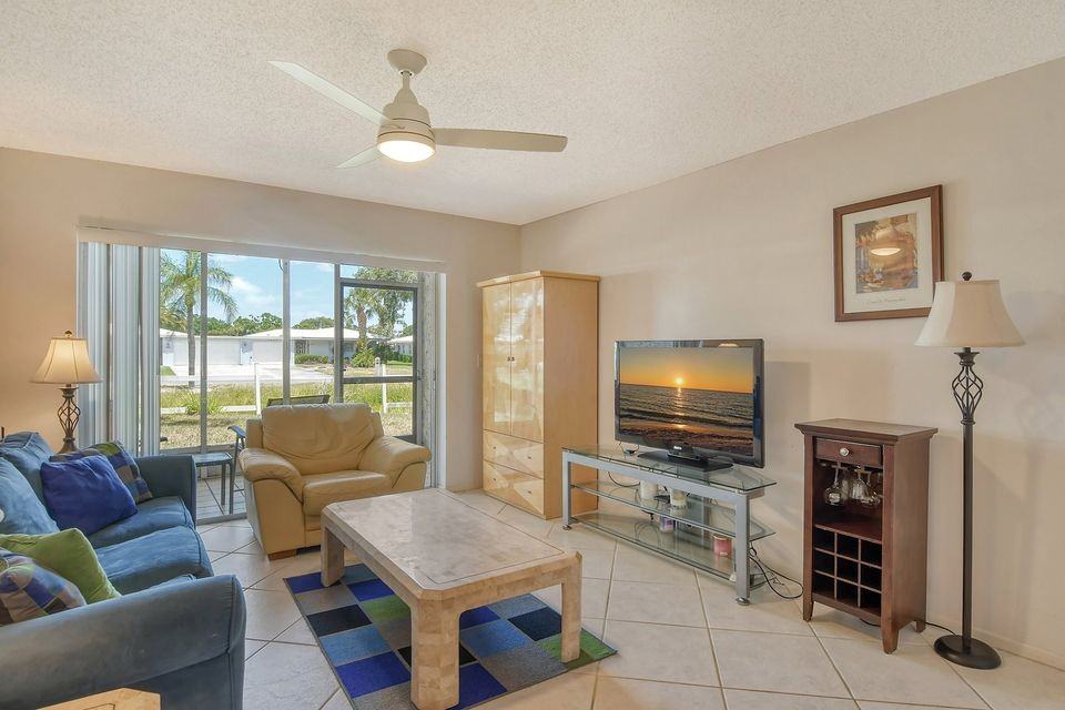 3209 Beneva Rd #104 - Photo 2 of 17