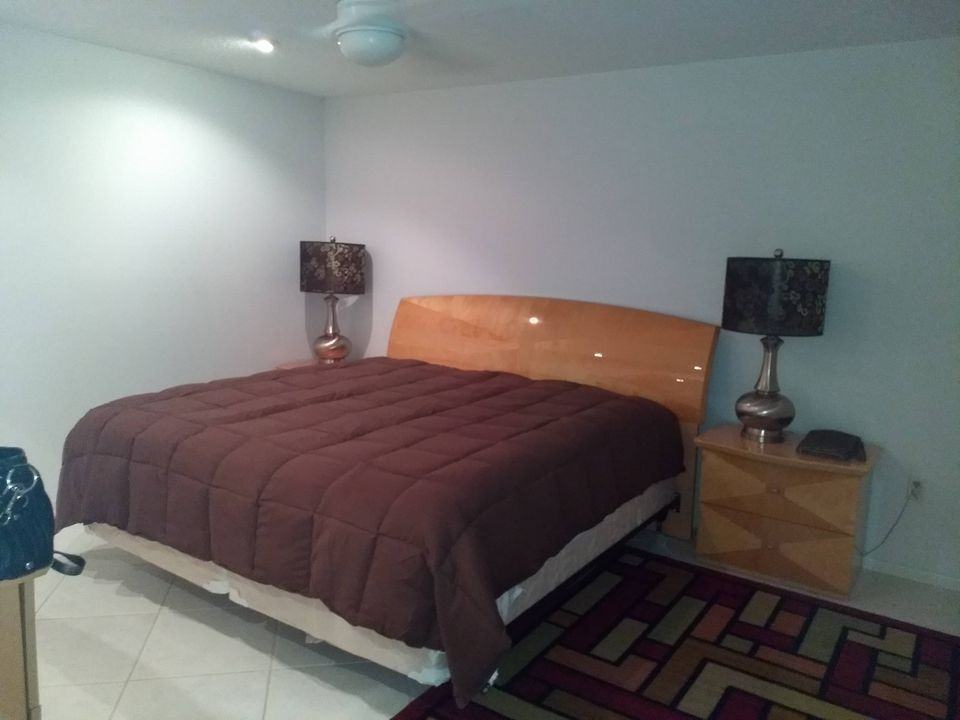 3209 Beneva Rd #104 - Photo 7 of 17