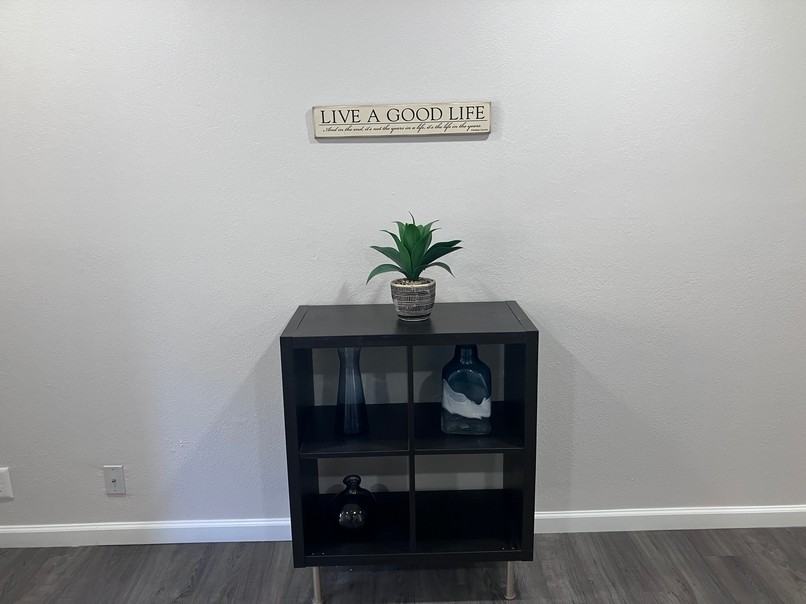 7375 Rollingdell Dr #1X1 - Photo 3 of 19