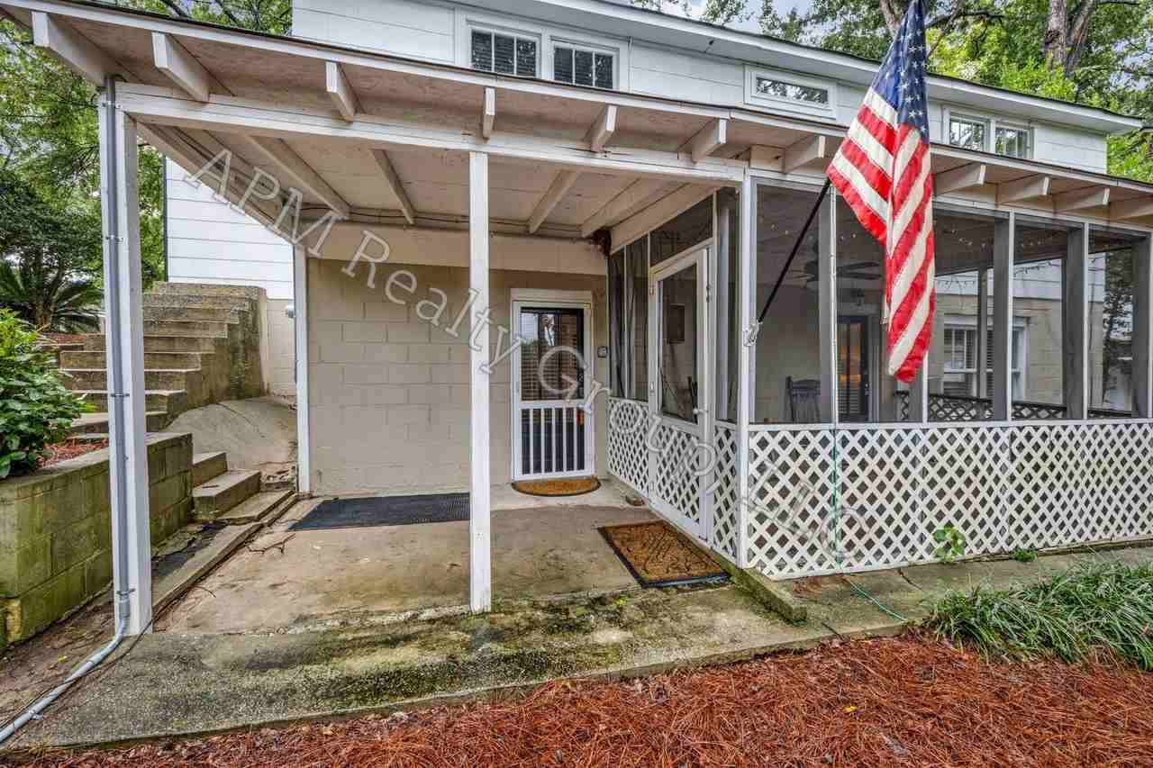 3116 Lakewood Ave - Photo 3 of 32