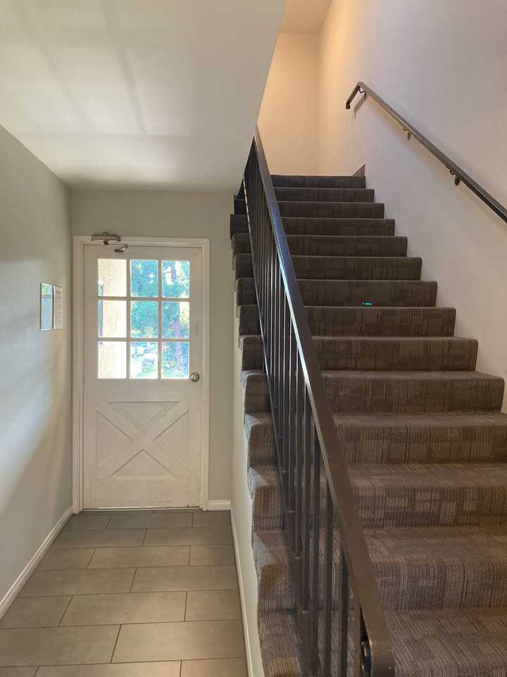 KBC Cahuenga Toluca Lake - Photo 2 of 6